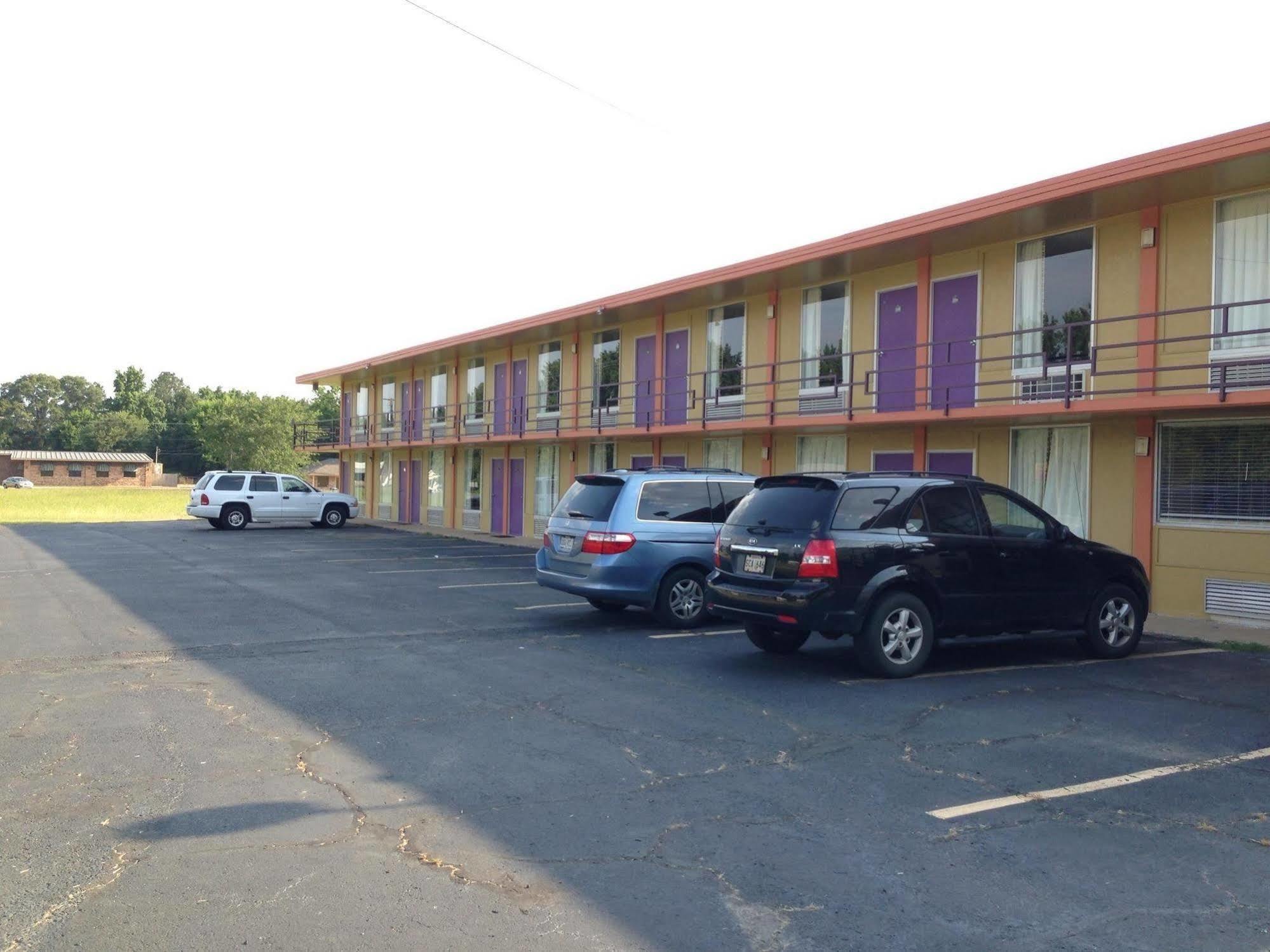 Country Inn Motel Vivian Exterior photo